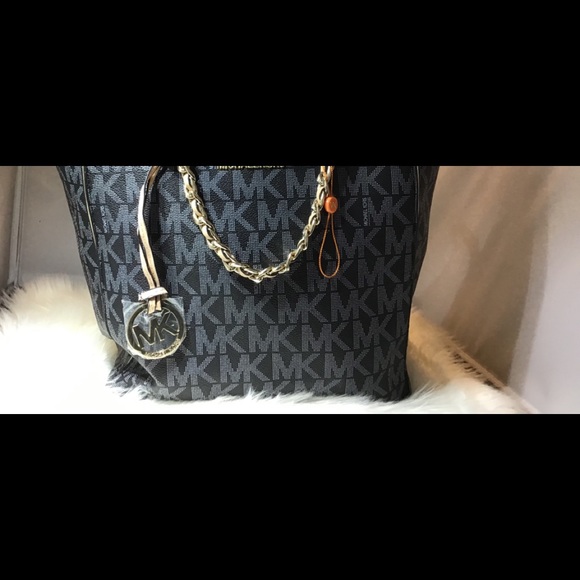 Michael Kors Tote NWOT - Picture 7 of 11